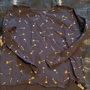 Girls old navy long sleeves shirt size 14 (XL)